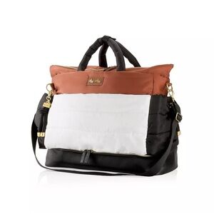 Itzy Ritzy dream weekender bag - BRAND NEW